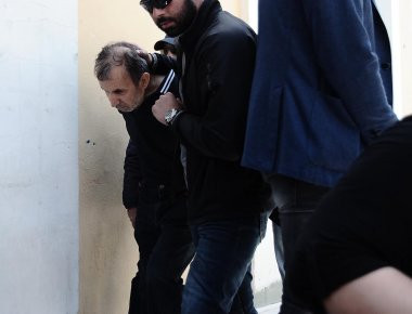 Στον ανακριτή ο παιδοκτόνος της 6χρονης Στέλλας - «Σατανά, δολοφόνε, ξεφτιλισμένε» (φωτό)